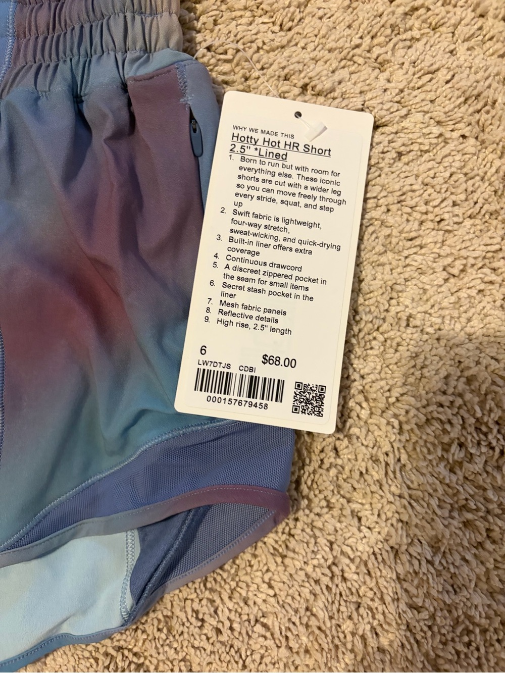 lululemon athletica hotty hot Shorts - Picture 3 of 4